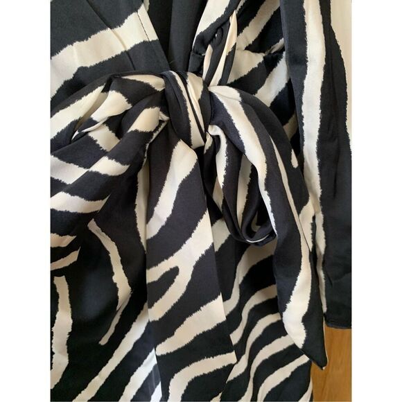 H&M Satin Front Wrap Zebra Print Dress Black, Size L - Picture 4 of 10